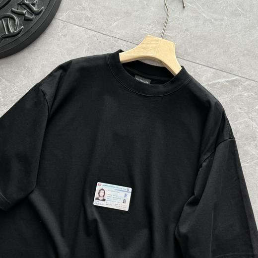 点此购买 巴黎世家夏季男女款美式身份证圆领短袖T恤 md 313237 商品图6