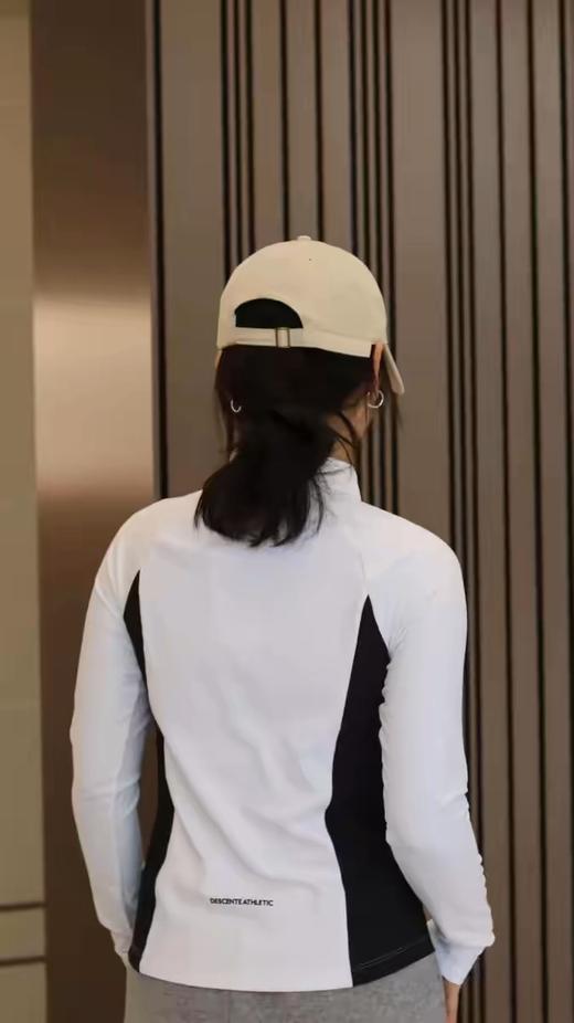 点此购买 迪桑特春秋季半拉链女士打底衫 qk 313077 商品图10