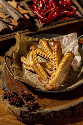 【寻味掌柜米熏鸭翅】米熏工艺，独居福建地方特色，外皮熏香，鲜嫩多汁，无香精添加