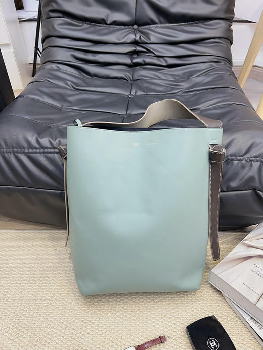 Celine 拼色 牛皮 twisted 水桶 单肩包 商品图0