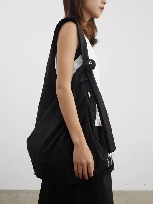 步履不停/5A52024C/多功能月亮包休闲单肩包斜挎包 商品图1