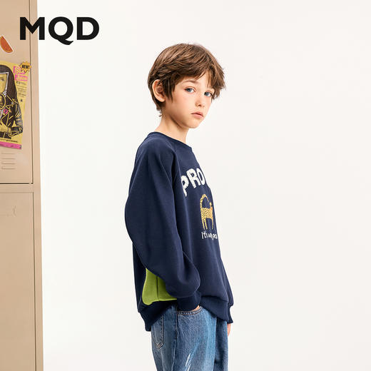 【MQD】小灯塔男大童秋季新品潮酷休闲卡通字母撞色跑步卫衣 商品图1