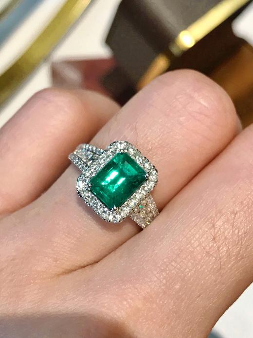 1.76ct刻面祖母绿戒指 商品图0