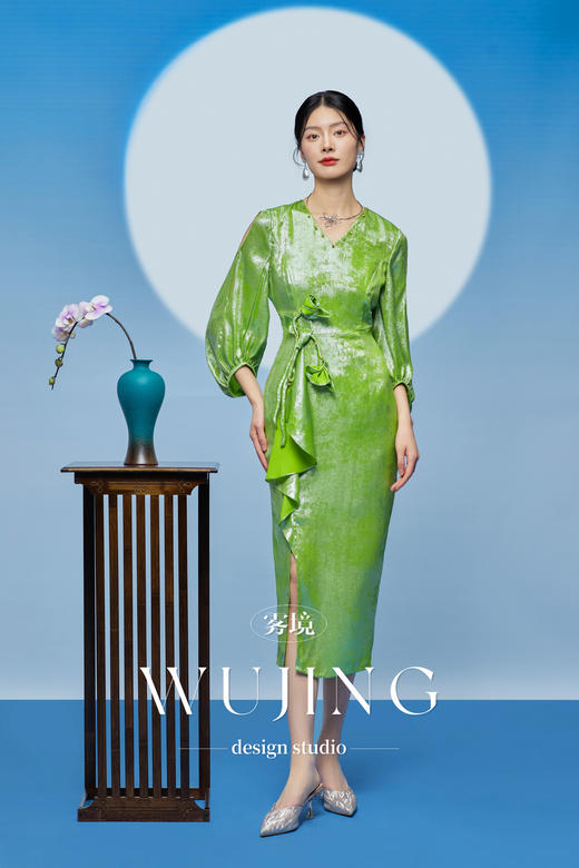 3205021 柳碧青梅 特色涂层工艺料连衣裙 雾境 商品图3