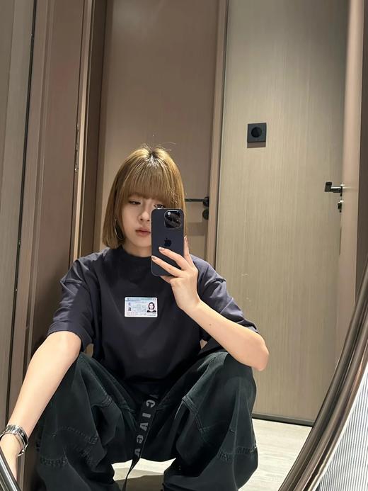 点此购买 巴黎世家夏季男女款美式身份证圆领短袖T恤 md 313237 商品图4