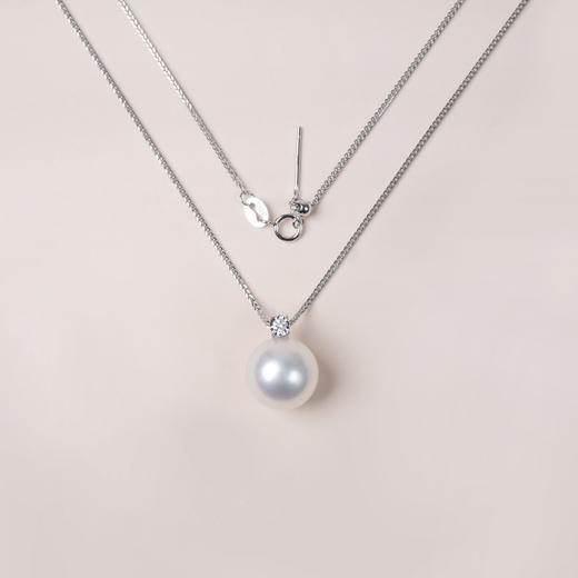 阮仕珍珠 晨曦系列G18K金澳白珍珠吊坠 12-13mm 正圆 微瑕 极强光（赠送肖邦银链50cm） 商品图0