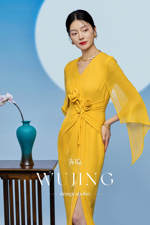 3205002 黄莺凝香 进口纹理蜂窝缎/韩国进口水晶乔其纱连衣裙 雾境 商品图4