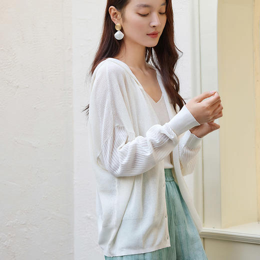 玳莎和纸纱连帽针织开衫女2025夏季新款轻薄透气简约空调衫披肩    FB33301 商品图1