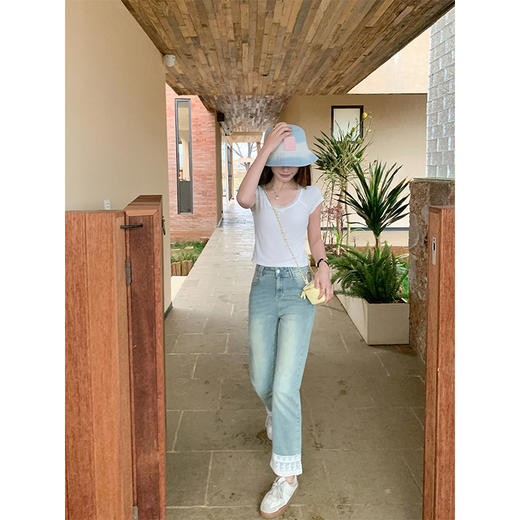 <曾小咸推荐>设计感拼接蕾丝蓝色高腰显瘦牛仔裤 商品图4