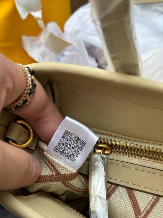 MCM菜篮子经典托特包大容量时尚通勤手提单肩斜挎包女包 商品图8