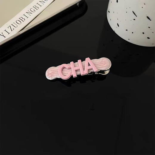 【捡漏19.9任选4款！】甜酷水钻字母发夹 女多巴胺y2k侧边刘海夹 轻奢高级感 精致百搭发卡-QQ 商品图11