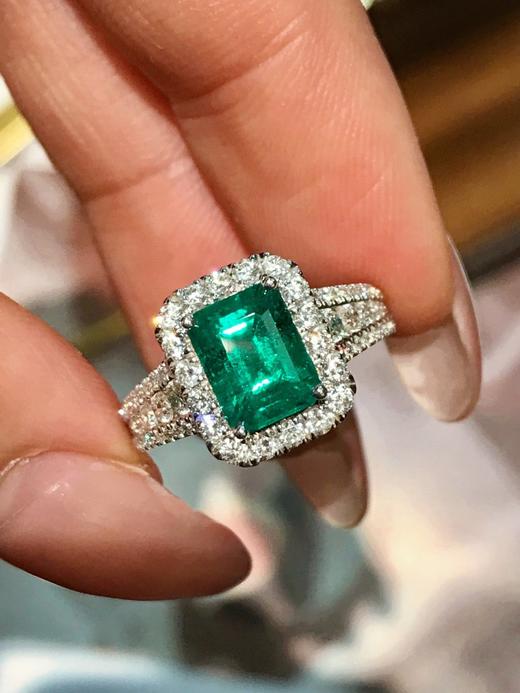 1.76ct刻面祖母绿戒指 商品图2