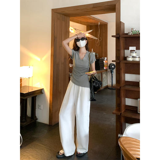 <曾小咸推荐>现货秒杀！微信超特价！4色V领不规则下摆修身短袖 日常99.99 立减50 秒杀49.99！ 商品图4