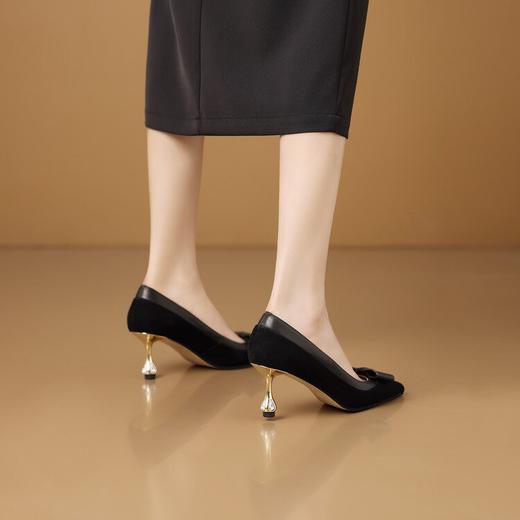 【预售5天】春秋季新款浅口单鞋女时尚黑色尖头职业OL面试鞋羊皮细跟高跟HY&H3622 商品图1