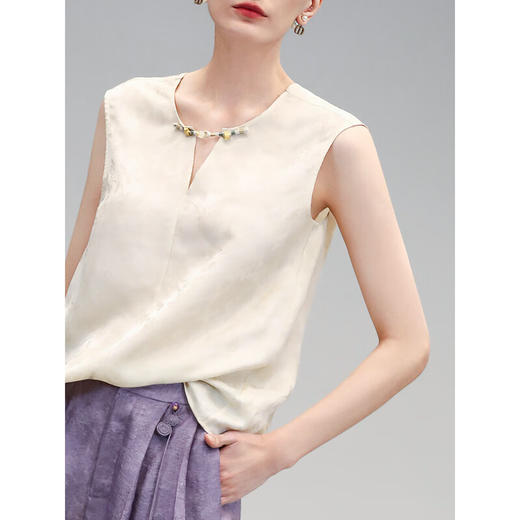 COCOBELLA前后两穿暗纹提花无袖衬衫仿香云纱人丝上衣VT0032 商品图3