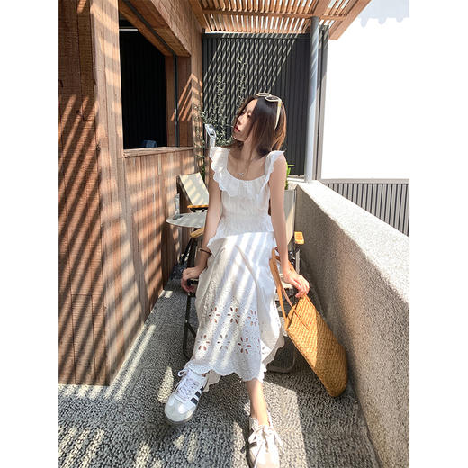 【189元任选2件】最后一波现货！荷叶边a字连衣裙 商品图4