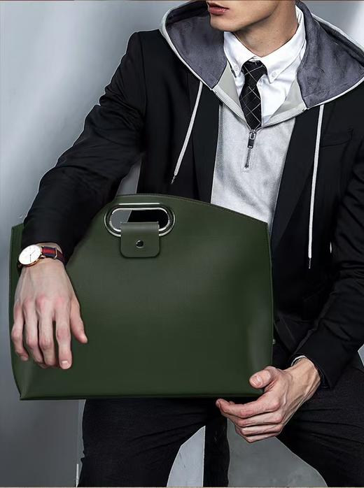 🔥品牌直发 千元品质平板电脑手提包❗️【德国 MONZECI KOIMS通勤电脑包】容量大、好搭配 🥰✅ 款式低调、设计简约，不易过时 ✅ 自重轻，外出便捷省力 ✅皮质柔软耐磨，不易损坏  商品图4