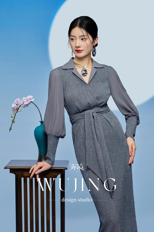 3205184 烟岚云岫 重工烫钻植绒弹力料/韩国进口水晶乔其纱连衣裙 雾境 商品图5