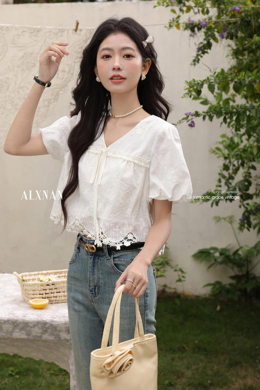 鹿向南「白茶少女」米白色蕾丝设计感上衣女夏新款法式短袖衬衫 商品图5