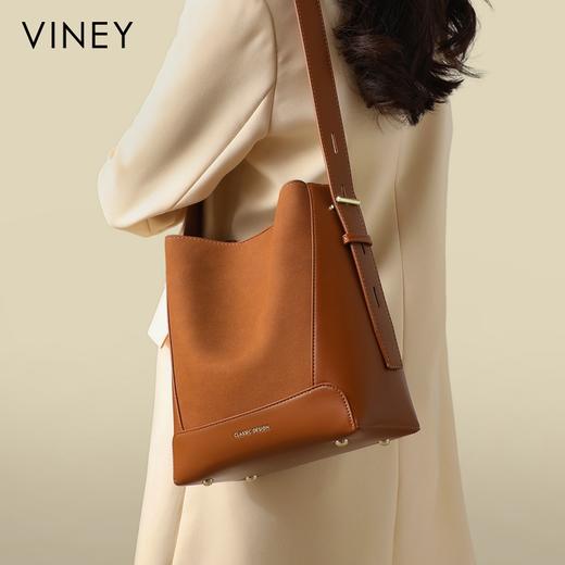 牛皮水桶包 | VINEY 2025新款斜挎女包磨砂牛皮大容量通勤单肩包 商品图0