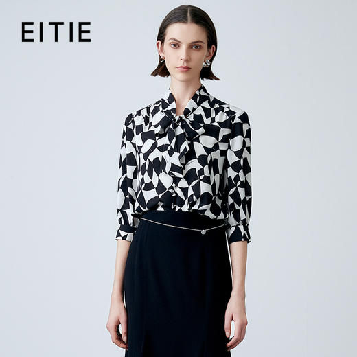 EITIE爱特爱夏新款气质通勤显瘦飘带系带印花衬衫上衣7813508 商品图0