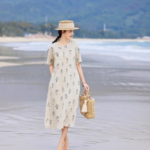 亚麻印花宽松圆领，复古中袖连衣裙茶服HS25827 商品图0