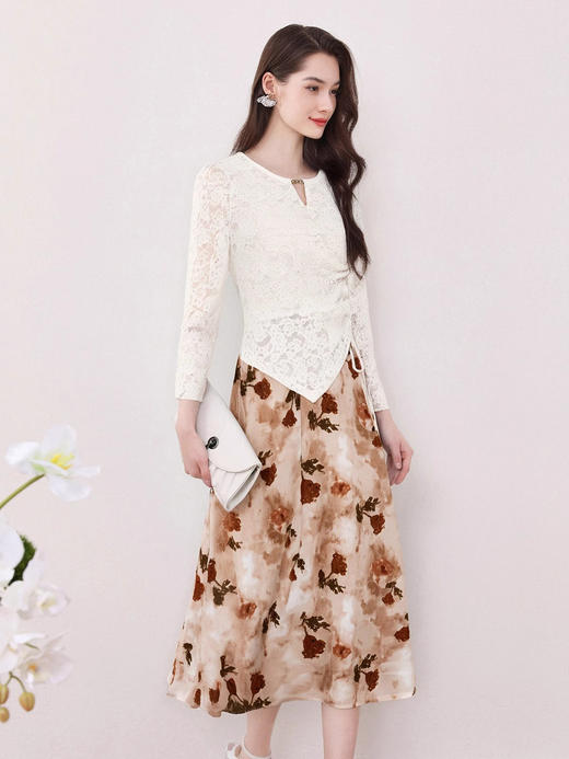 全新升级【铂金会员220/天猫299/差价79】(15130)粉色假两件气质连衣裙春季2025新款蕾丝印花度假风裙子 商品图4