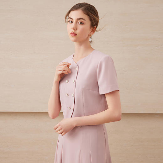 EITIE爱特爱气质双排扣优雅套装短款显瘦短袖外套上衣夏新款B2503608 商品图2