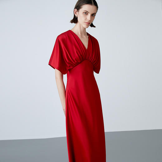 EITIE爱特爱夏季新款气质大方洋气显瘦高腰连衣裙礼服7877512 商品图1