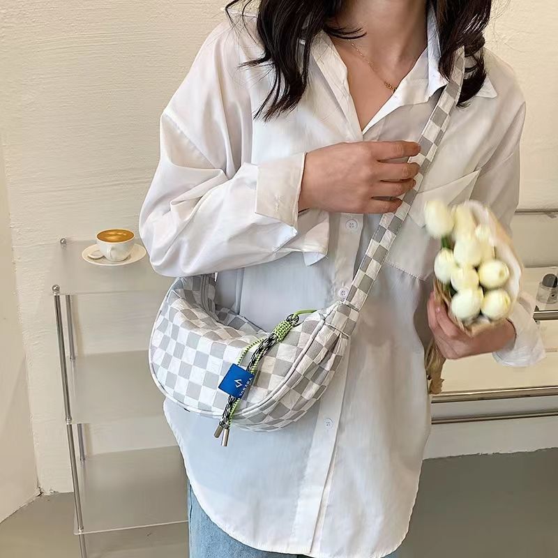 5BDDF9D081690D8549FA86F80A8522