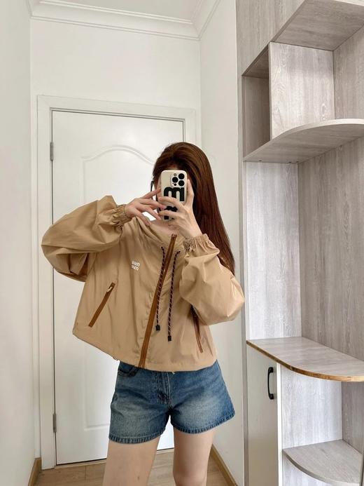 【高品质私服】【MU女士科技织物夹克外套】版型不挑身材，面料轻盈舒适透气N1264-CC【无标出货 介意慎拍】 商品图1