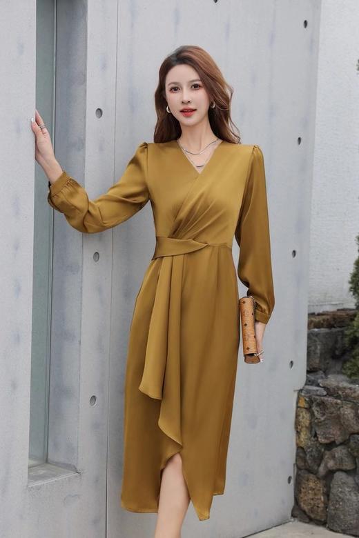 ELLA JADE 精致大气V领光泽感连衣裙 20179 商品图1