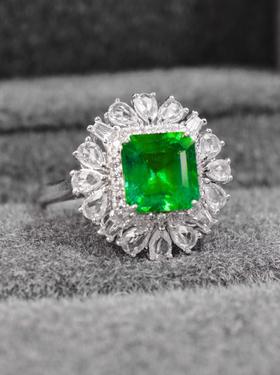 1.5ct刻面祖母绿戒指