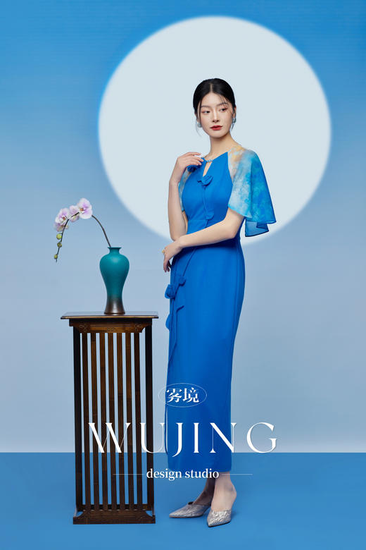 3205174 琉璃蓝梦 重磅乔琪纱定位印花/超柔进口针织料连衣裙 雾境 商品图2