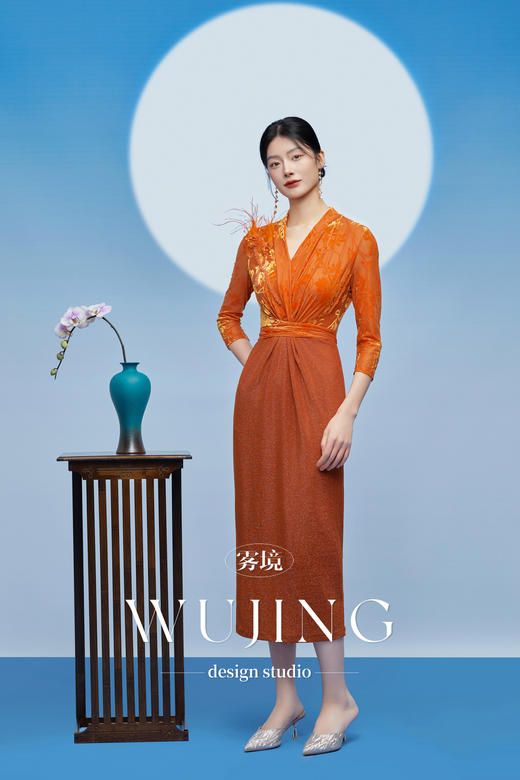 3205183 醉日焦橙 进口重工高弹烧花植绒连衣裙 雾境 商品图4