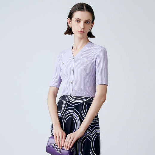 EITIE爱特爱夏季新款气质V领修身显瘦针织衫7801503 商品图11