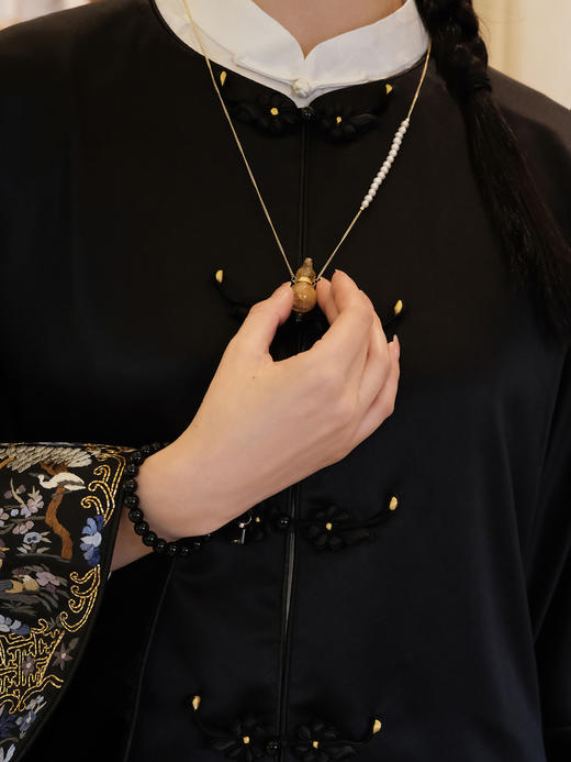 盛唐牡丹|手绣花窗花鸟真丝外套 商品图4