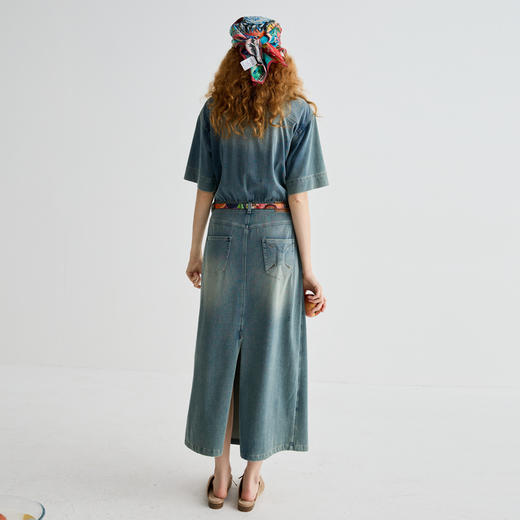 谜底连衣裙短袖2025夏新品复古风通勤牛仔裙合身X型长裙252ML0534 商品图2