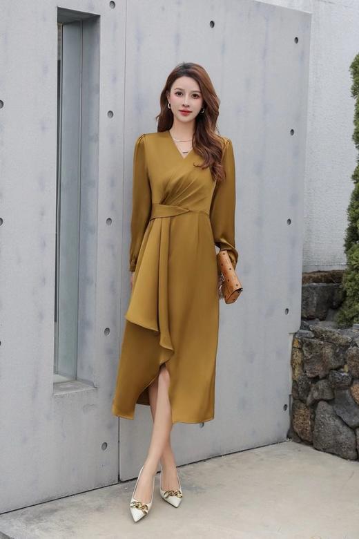 ELLA JADE 精致大气V领光泽感连衣裙 20179 商品图2