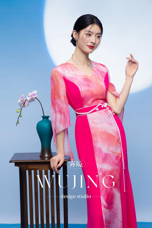 3205261 樱樱桃夭 重磅真丝银丝印花水晶纱/进口纹理蜂窝缎连衣裙 雾境 商品图0