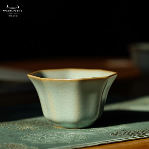 问鼎汝瓷天青乙巳八方杯 商品图2