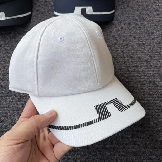 25 新款正品林德伯格高尔夫帽，头围可调，四个色各几顶。 商品图2