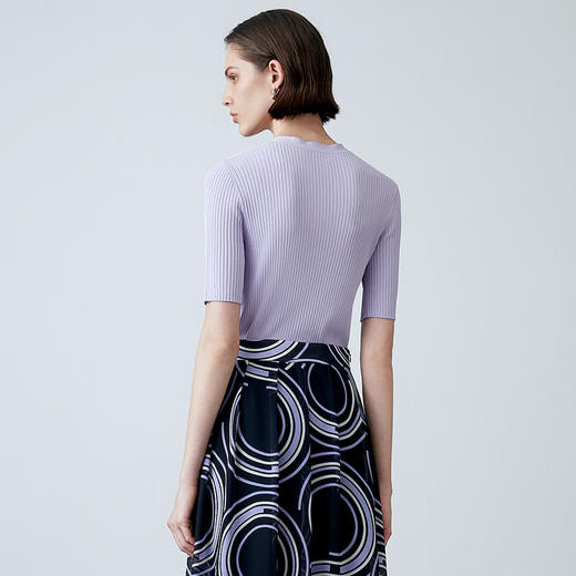 EITIE爱特爱夏季新款气质V领修身显瘦针织衫7801503 商品图12