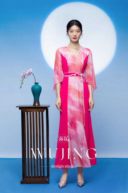 3205261 樱樱桃夭 重磅真丝银丝印花水晶纱/进口纹理蜂窝缎连衣裙 雾境 商品图1