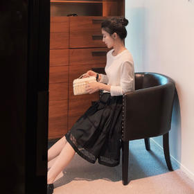 COCO ZONE 刘一一 法式复古高级感松紧腰A字半身裙CD2A0124