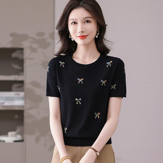 CC-101-356时尚刺绣圆领冰丝短袖t恤女2025新款夏季薄款针织衫显瘦短款上衣 商品图3