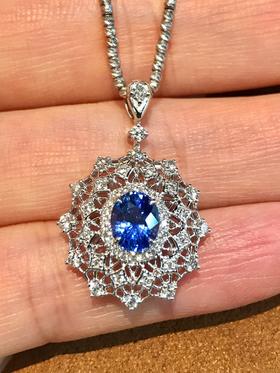 1.25ct刻面蓝宝石吊坠