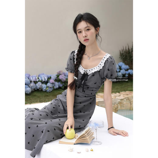 鹿向南「柏林少女」优雅气质2025夏女灰色长裙收腰方领连衣裙 商品图1