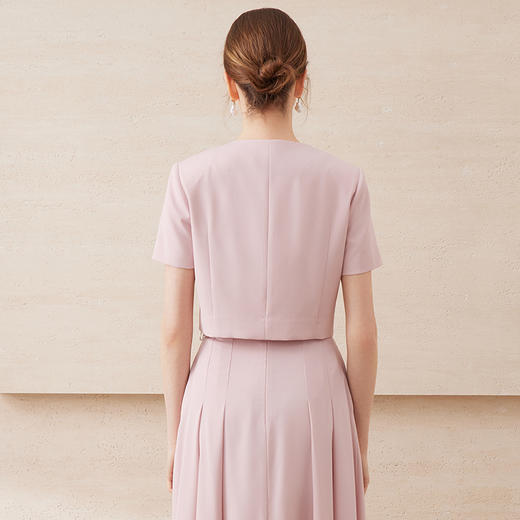 EITIE爱特爱气质双排扣优雅套装短款显瘦短袖外套上衣夏新款B2503608 商品图4