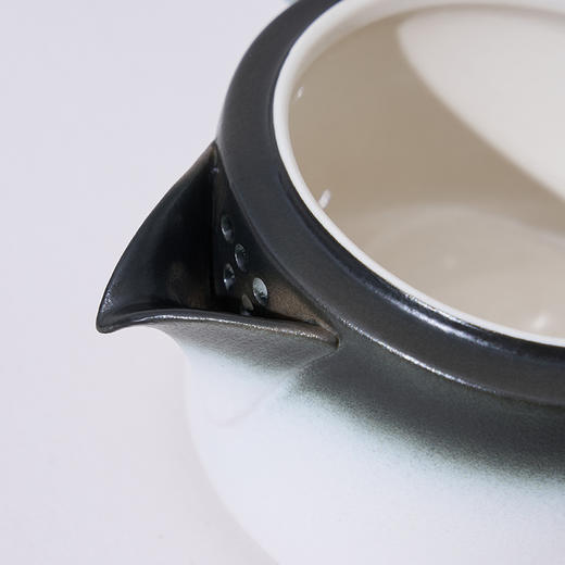 南周文创-就山茶具礼盒（一壶四杯 磨砂质感 山水造型） 商品图9